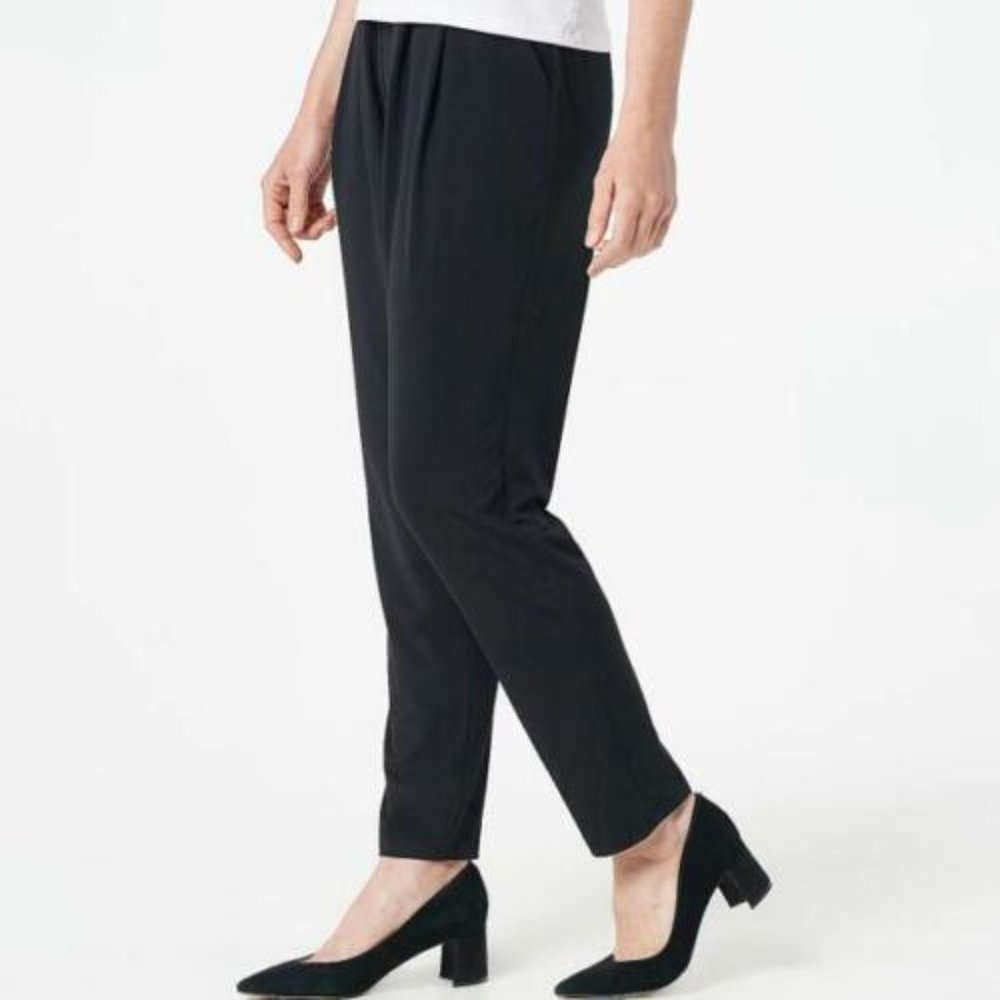 Women's Knit Slim Leg Pull-On Pants - Black